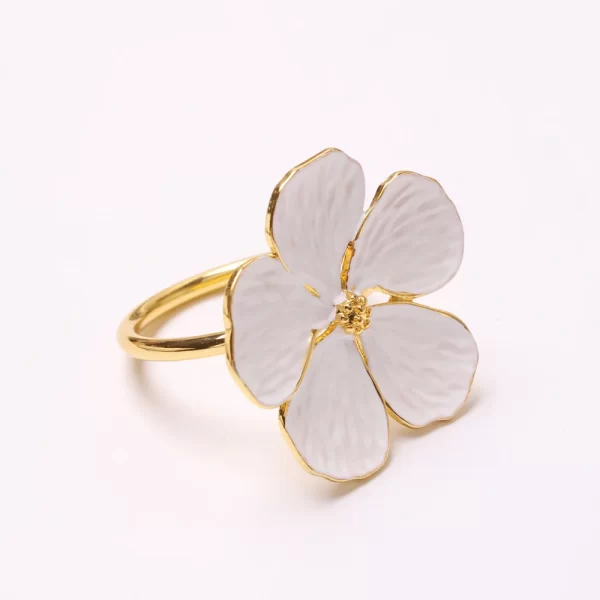 4PCS Bloom Napkin Rings – Floral Plum Blossom Napkin Holders for Parties & Dining Tables 5