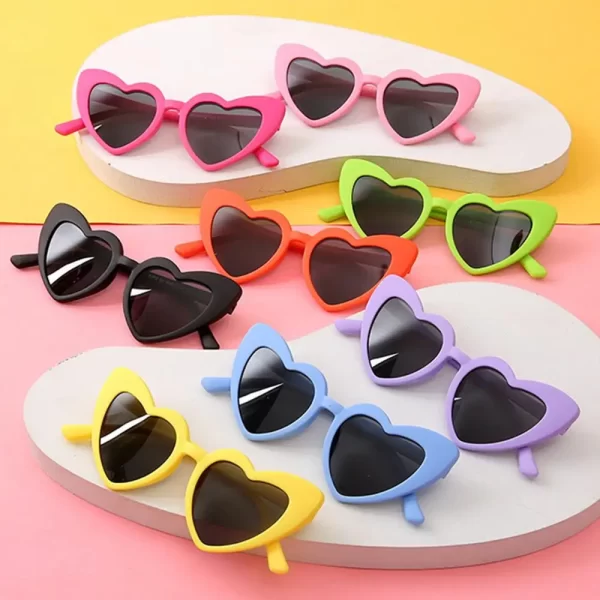 Kids Vintage Heart Sunglasses – Cute & Durable Eyewear for Ages 3-9 1