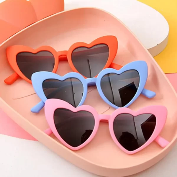 Kids Vintage Heart Sunglasses – Cute & Durable Eyewear for Ages 3-9 3