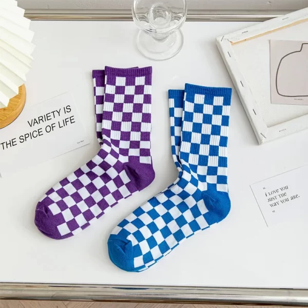 Women Socks Checkboard Harajuku Street Fashion Black White Squares Pattern Plaid Novelty Skateboard Funny Cotton Socks For Girl 5
